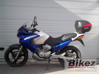 2001 Honda Varadero 125 photo
